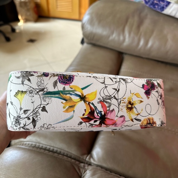 NWT Floral Crossbody - Picture 6 of 6